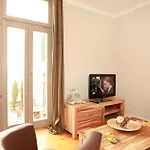 Warnemuende In Der Stadtvilla L アパート