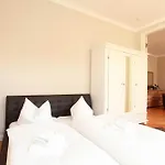 Warnemuende In Der Stadtvilla L Appartement