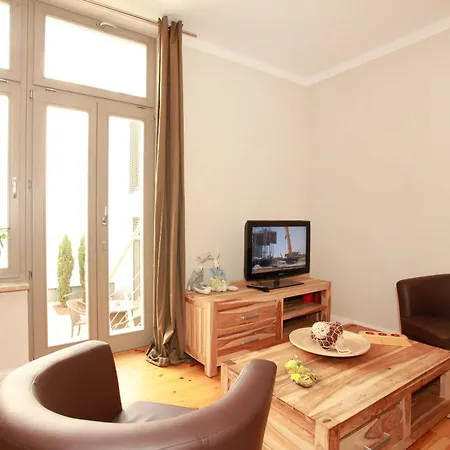 Warnemuende In Der Stadtvilla L * 罗斯托克