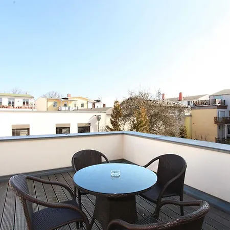 公寓 Warnemuende In Der Stadtvilla L 罗斯托克