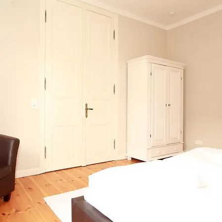 Warnemuende In Der Stadtvilla L