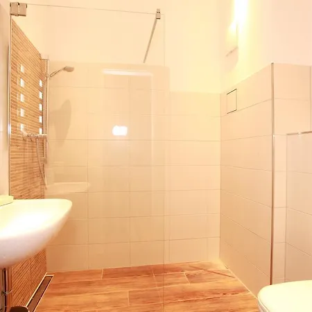 Apartament Warnemuende In Der Stadtvilla L *