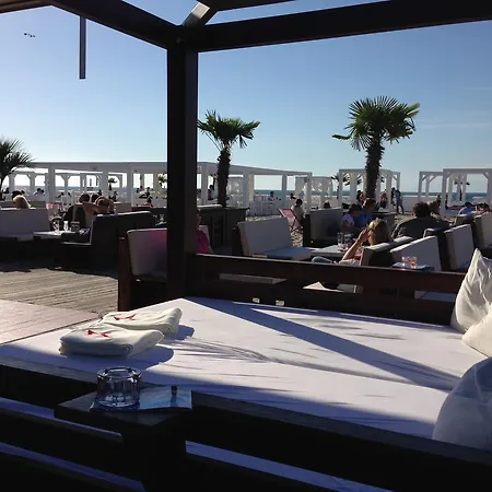 Warnemuende In Der Stadtvilla L