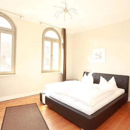 Warnemuende In Der Stadtvilla L *