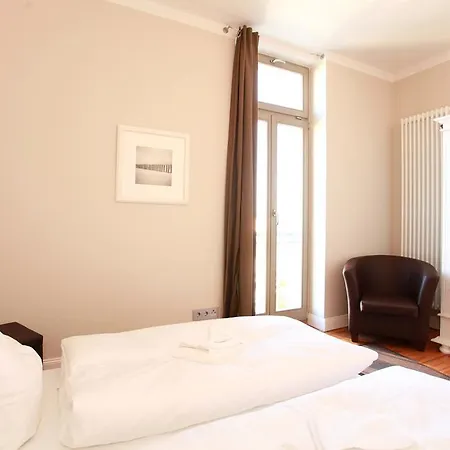 Warnemuende In Der Stadtvilla L