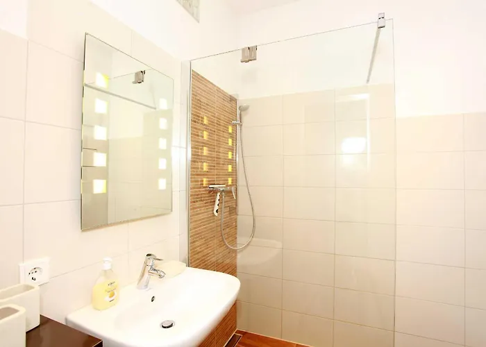 Warnemuende In Der Stadtvilla L Apartament